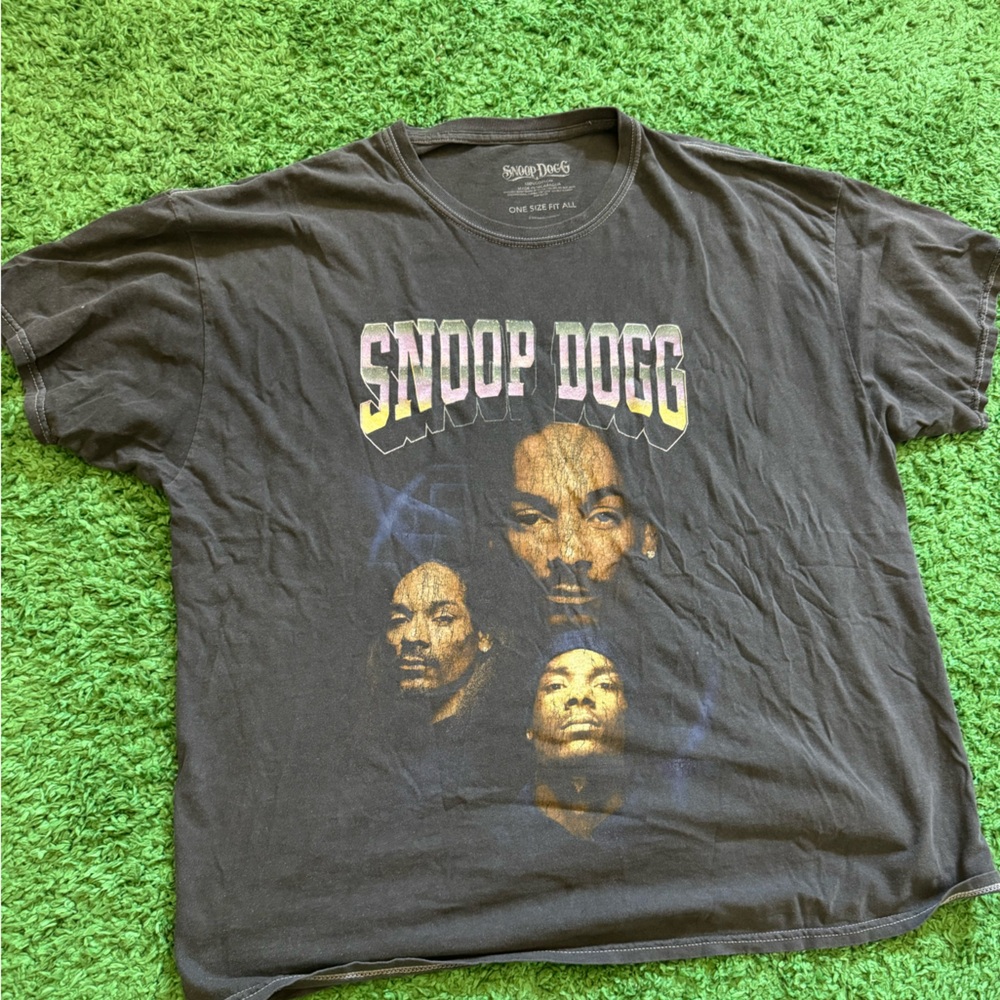 Snoop Dogg Graphic Tee - Black
